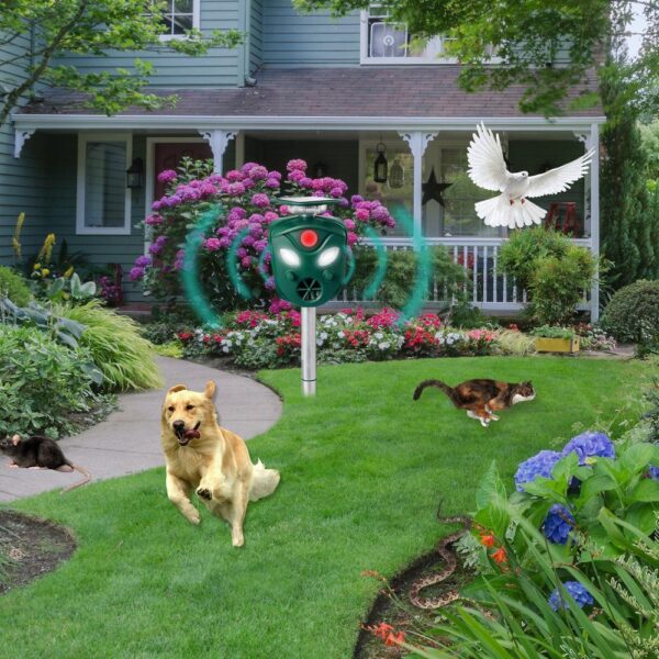 2021 New 360 Degree Solar animal Repeller
