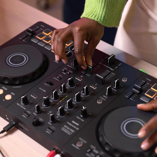 DJ DDJ-FLX4 2-Deck Controller Graphite