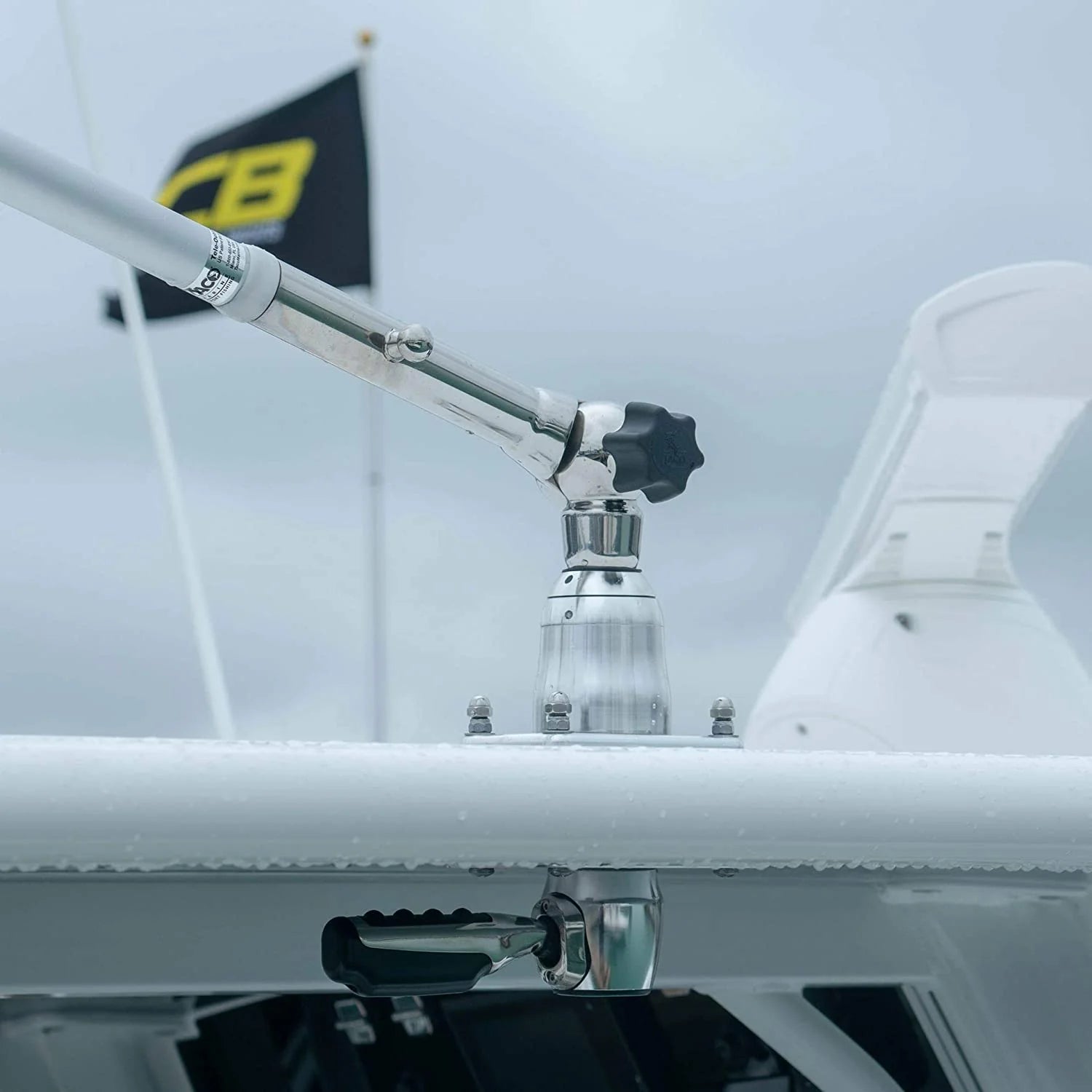 985de8a3d9295c18be1318ba6856c4d44209550371223179f562f2f4a9623f42-1 Grand Slam 280 Outrigger Mount