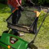Push-type lawn sweeper, with a sweeping width of 26 inches and a dust collection bag capacity of 3.6 gallons.