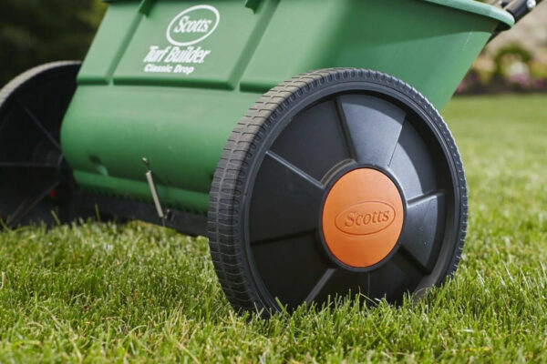 Scotts Turf Builder Classic Drop Spreader